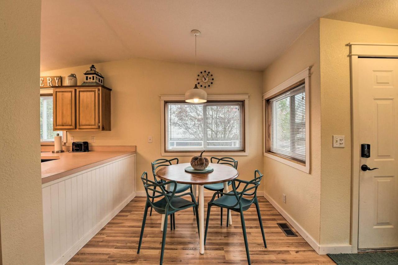 Cute Cottage With Deck Walk 115 Ft To Brewery And Cafe Poulsbo Eksteriør billede